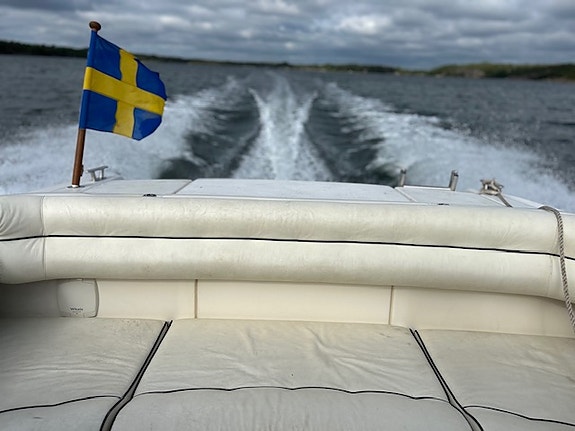 Flipper 666 HT -01 | MerCruiser 4.3 EFI | Bravo III | mycket välservad 2 of 16