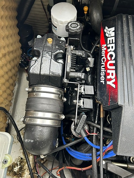 Flipper 666 HT -01 | MerCruiser 4.3 EFI | Bravo III | mycket välservad 15 of 16