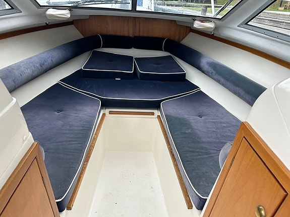 Flipper 666 HT -01 | MerCruiser 4.3 EFI | Bravo III | mycket välservad 13 of 16
