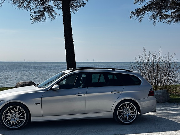 BMW 325i 3 of 11