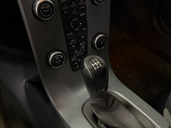 Volvo V50 9 of 10