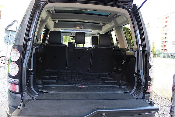 Land Rover Discovery 4 22 of 30