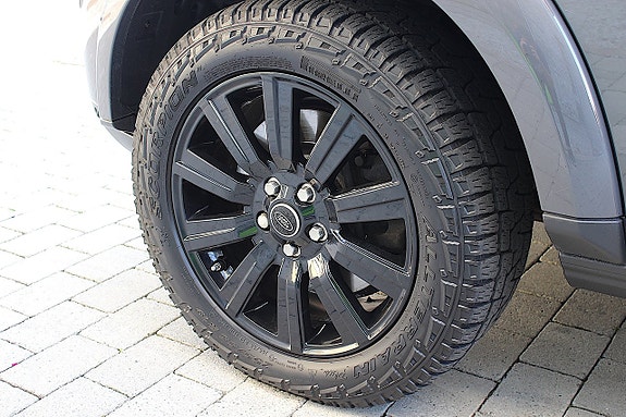 Land Rover Discovery 4 4 of 30