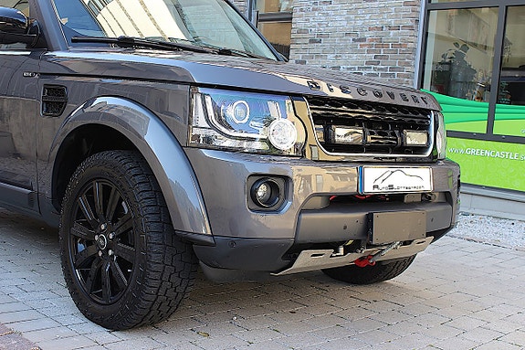 Land Rover Discovery 4 2 of 30