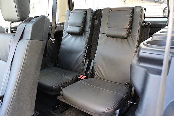 Land Rover Discovery 4 6 of 30