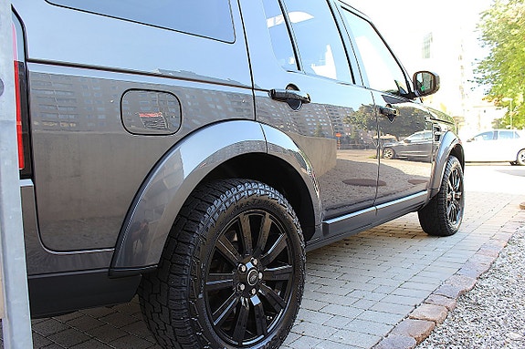 Land Rover Discovery 4 19 of 30