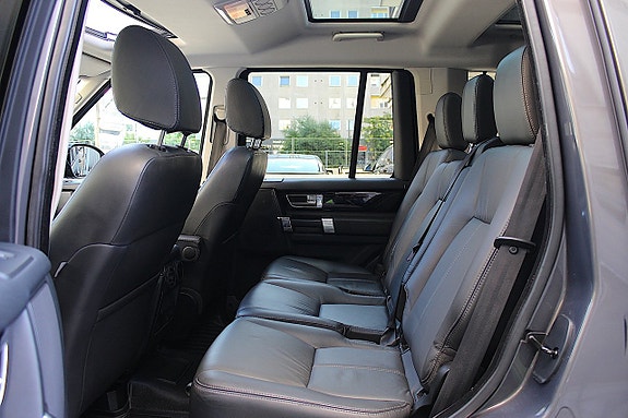 Land Rover Discovery 4 21 of 30