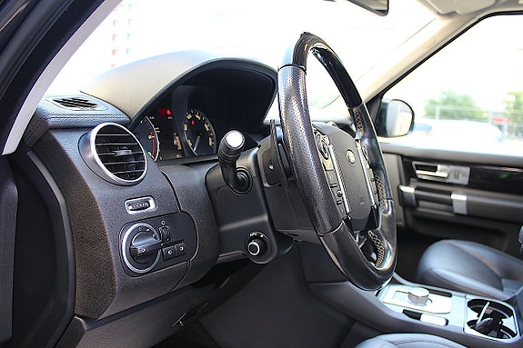 Land Rover Discovery 4 23 of 30