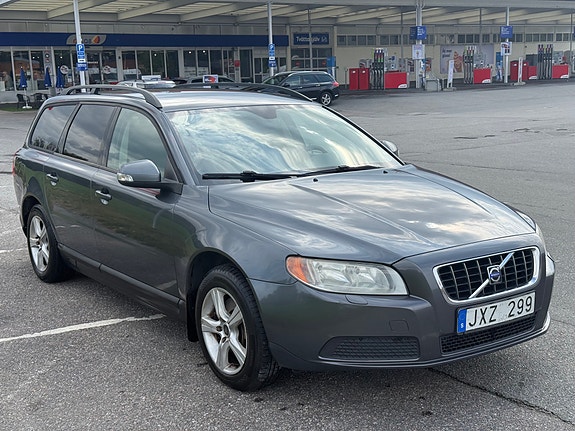 Volvo V70 6 of 19