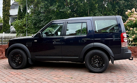 Land Rover Discovery 4 2 of 4
