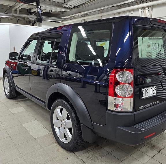 Land Rover Discovery 4 3 of 4