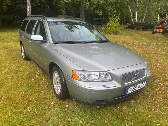Volvo V70 4 of 14