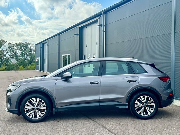 Audi Q4 e-tron 6 of 10