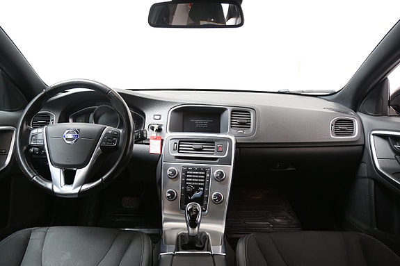 Volvo V60 Cross Country 17 of 25