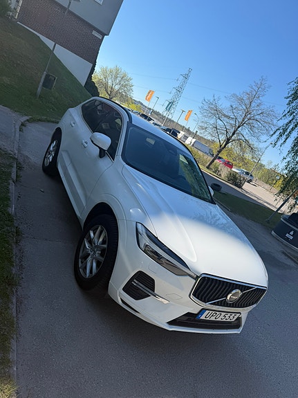 Volvo XC60 5 of 11