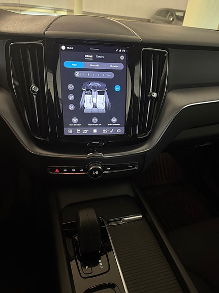 Volvo XC60 9 of 11