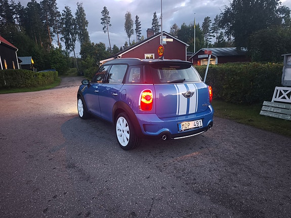 MINI Countryman Cooper S 3 of 7