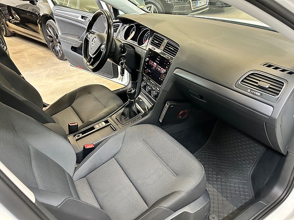 Volkswagen Golf I 9 of 16