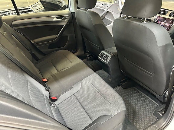 Volkswagen Golf I 8 of 16