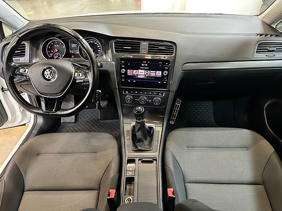 Volkswagen Golf I 11 of 16