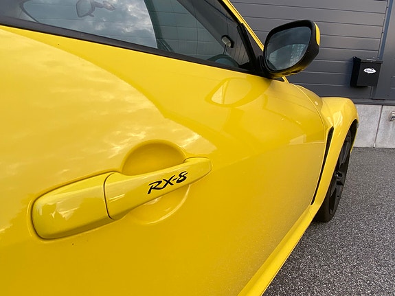 Mazda RX-8 8 of 13