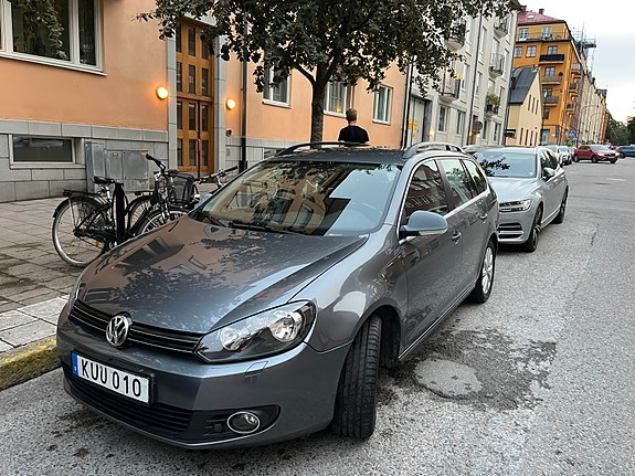 Volkswagen Golf VI 14 of 22