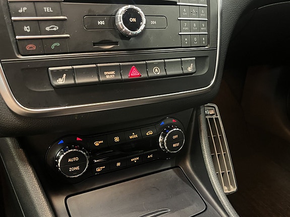 Mercedes-Benz GLA200 d 17 of 22