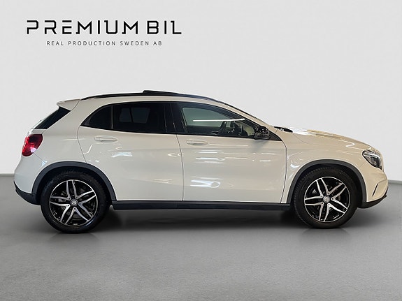Mercedes-Benz GLA200 d 8 of 22