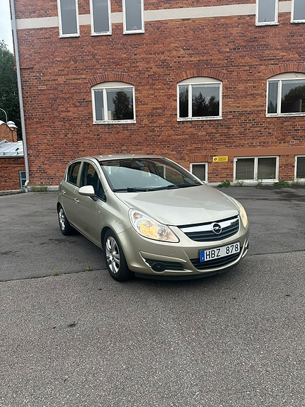 Opel Corsa 2 of 15