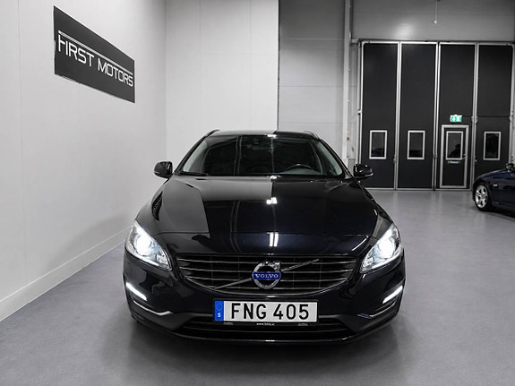 Volvo V60 5 of 30