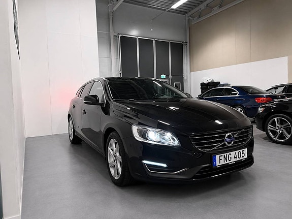 Volvo V60 4 of 30