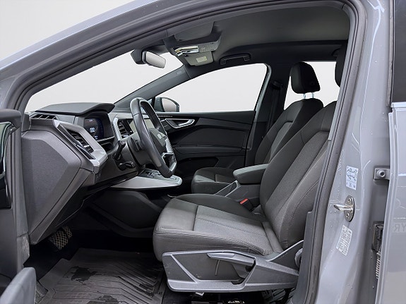 Audi Q4 e-tron 13 of 20