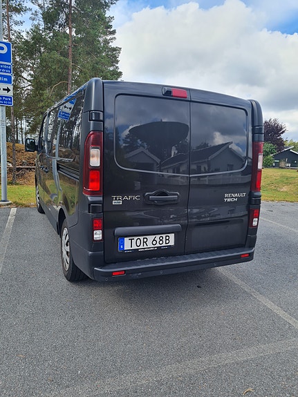 Renault Trafic 2 of 5