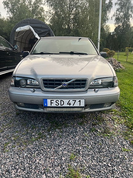 Volvo S70 4 of 10