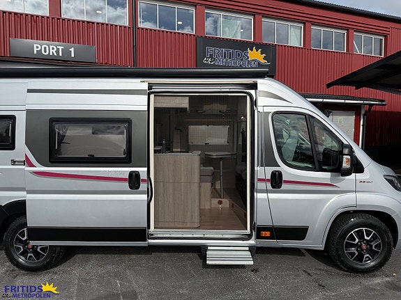 Rapido Van 640 Scandinavia exklusive 160hk-Automat-Skyroof-Lithium 7 of 19