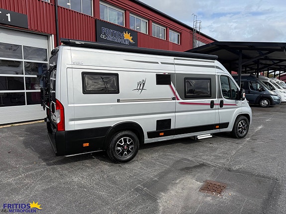 Rapido Van 640 Scandinavia exklusive 160hk-Automat-Skyroof-Lithium 2 of 19