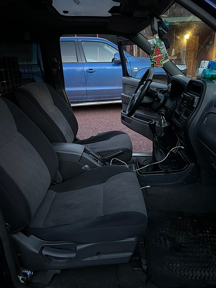 Nissan King Cab 9 of 9
