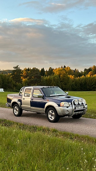 Nissan King Cab 5 of 9