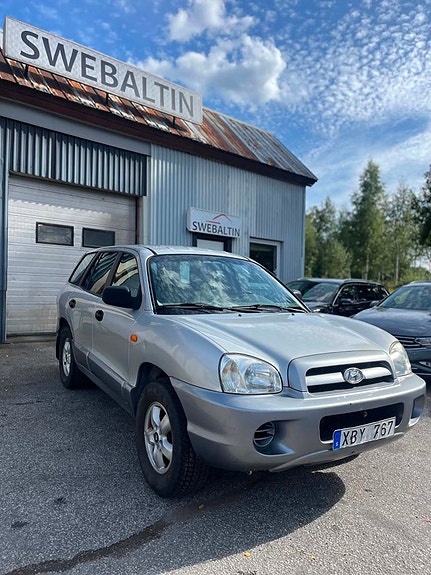 Hyundai Santa Fe 2 of 14