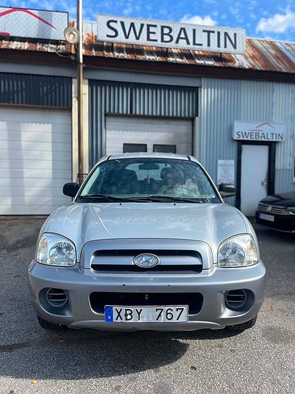 Hyundai Santa Fe 4 of 14