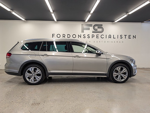 Volkswagen Passat Alltrack 6 of 30