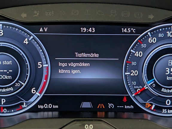 Volkswagen Passat Alltrack 30 of 30