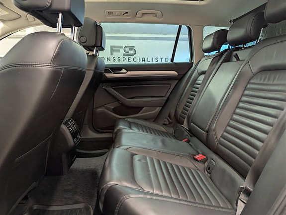 Volkswagen Passat Alltrack 16 of 30