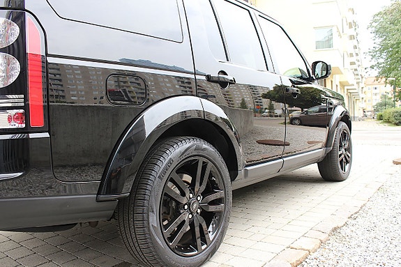 Land Rover Discovery 4 16 of 30
