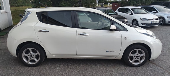 Nissan Leaf 4 of 10
