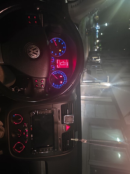 Volkswagen Golf V 5 of 5