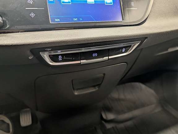 Citroen Grand C4 Picasso 21 of 24