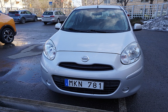 Nissan Micra 3 of 6