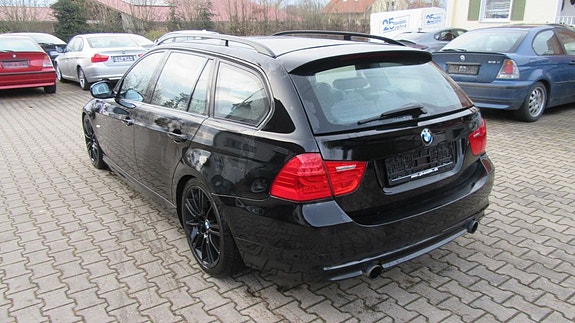 BMW 335i 4 of 10