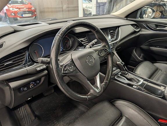 Opel Insignia 25 of 30